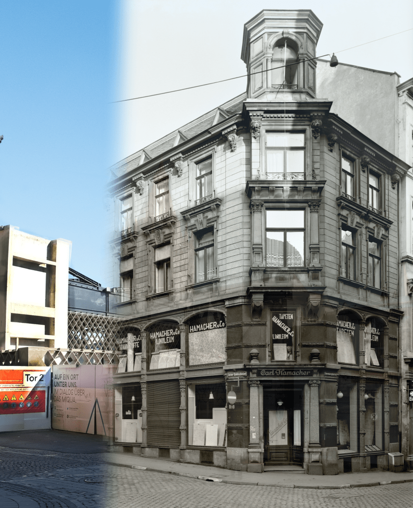 Fotomontage der Straßenecke Obenmarspforten und Unter Goldschmied. Auf der rechten Bildhälfte ein Schwarzweißfot eines alten Gebäudes und auf der linken Bildhälfte die Baustelle des zukünftigen Museums MiQua
